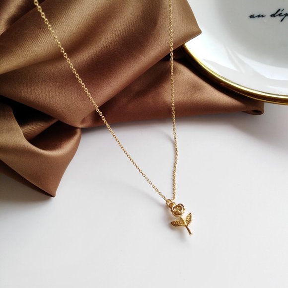 Myth X Dream Jewelry - Golden Rosebud Rose Necklace Collar Choker
